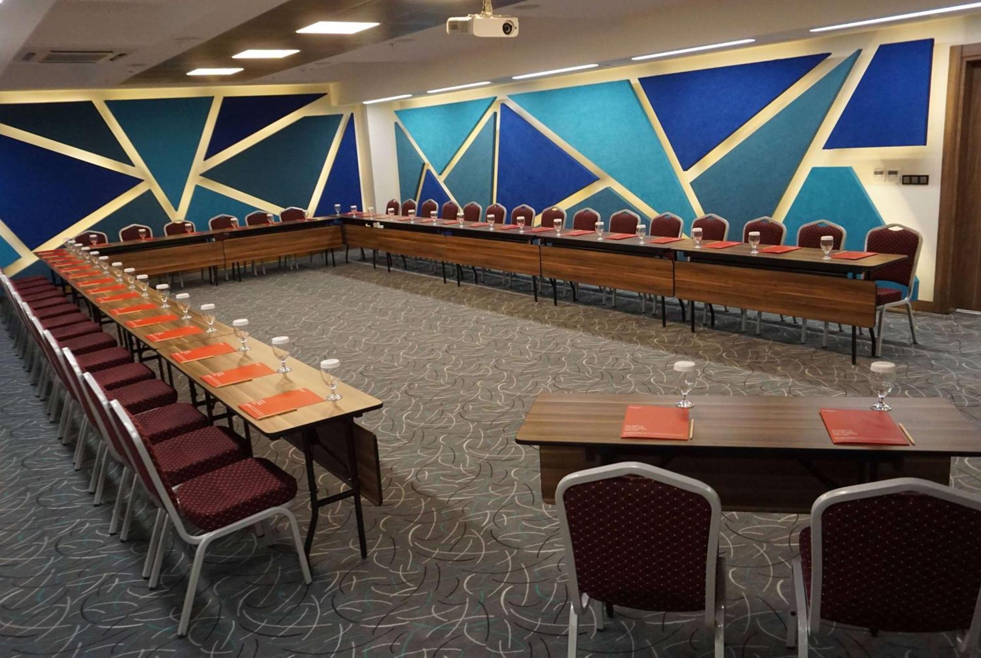 Ramada By Wyndham Diyarbakir Hotel Екстериор снимка