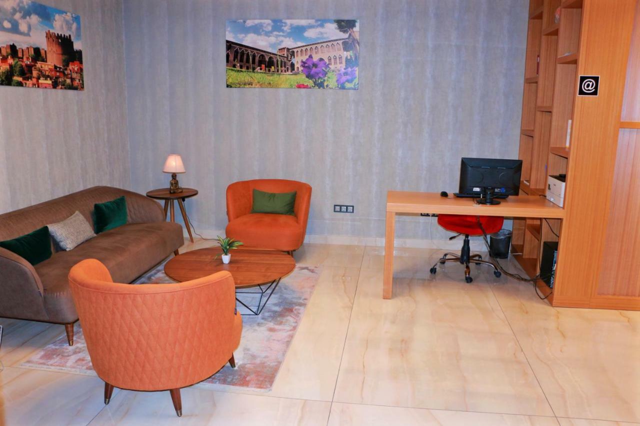 Ramada By Wyndham Diyarbakir Hotel Екстериор снимка